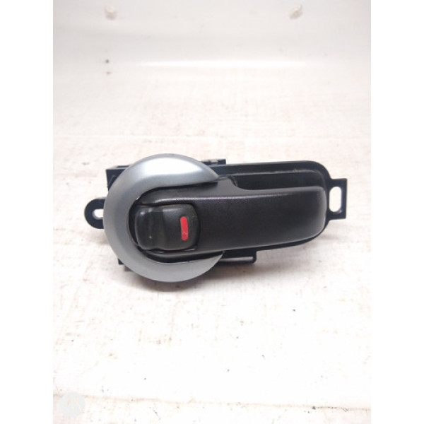 Maçaneta Interna Traseira Esquerda Nissan Tiida Livina 2014 Traseira