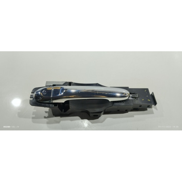 Maçaneta Externa Traseira Direita Nissan Versa 2017  Prateado