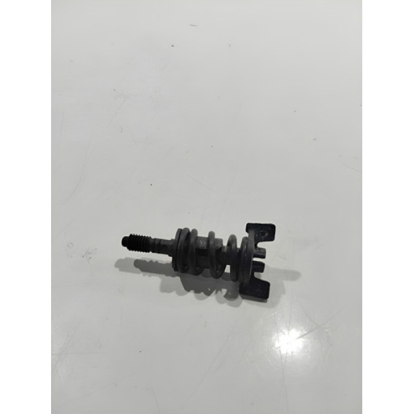 Parafuso Trava Da Lanterna Volkswagen Polo 2023 Preto