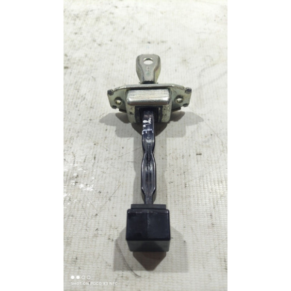 Limitador Porta Traseira Esquerda Mitsubishi Outlander 2010