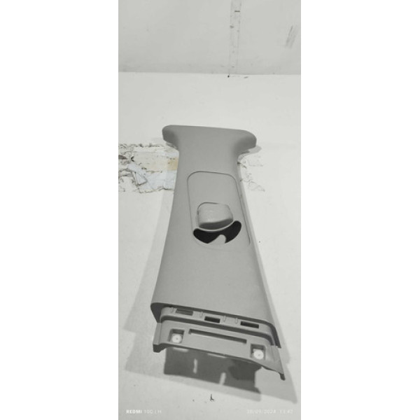 Acabamento Esquerdo Da Coluna Kia Cerato 2014/2018 Branco