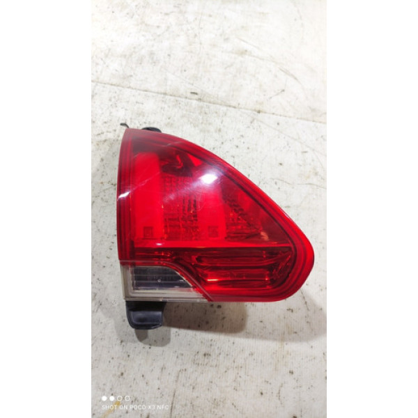 Lanterna Tampa Traseira Esquerda Peugeot 2008 2017-2019  Esquerdo Vermelho