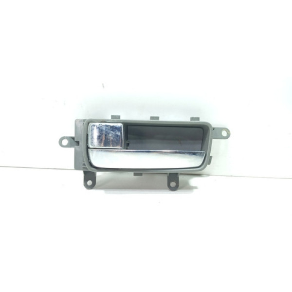 Maçaneta Interna Dianteira Esquerda Nissan Sentra 2008-2012  Dianteira