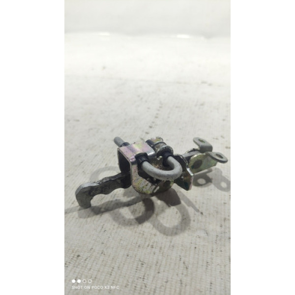 Limitador De Porta Dianteira Esquerda Fiat Idea 2014 