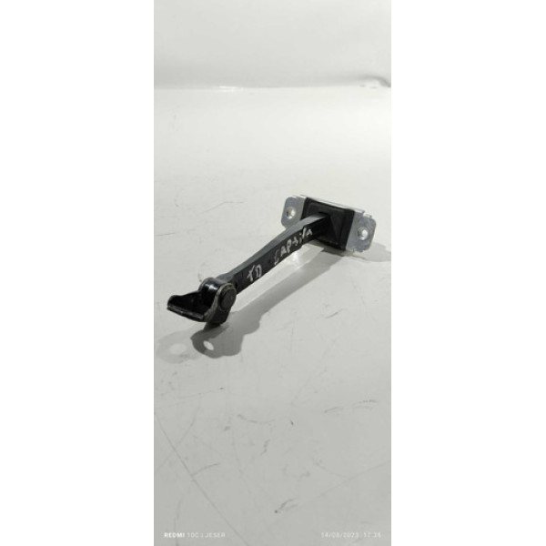 Limitador De Porta Traseira Direita Chevrolet Captiva 2010