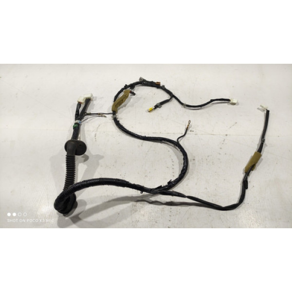 Chicote Tampa Traseira Nissan Tiida Hatch 1.8 2008 / 2013