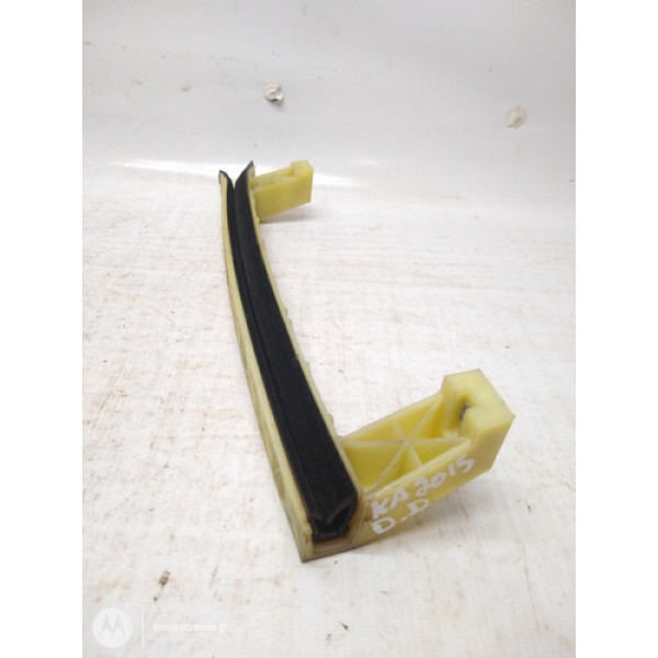 Guia Do Vidro Dianteira Direita Ford Ka 2015