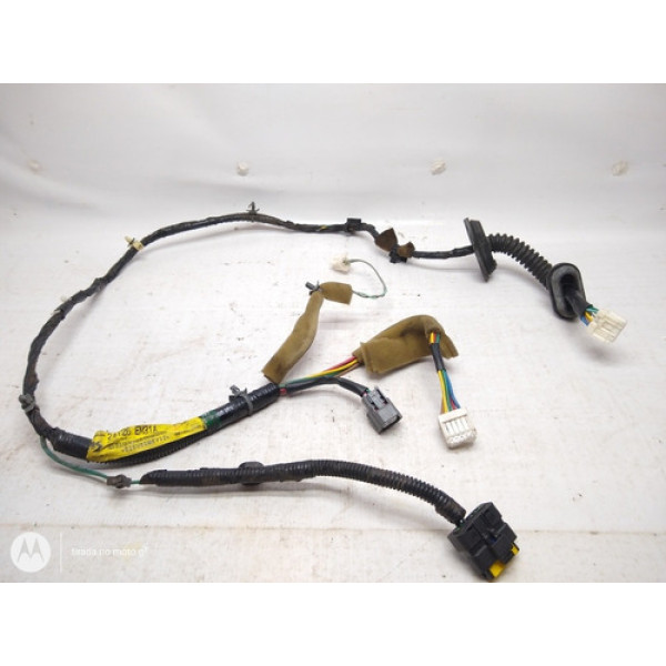 Chicote De Porta Traseira Direita Nissan Tiida