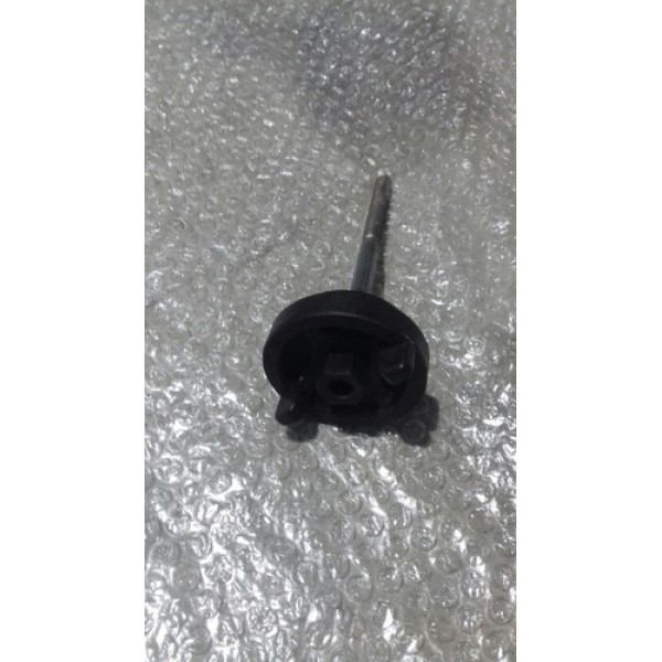 Porca Que Segura O Estepe Fiat Linea 2012