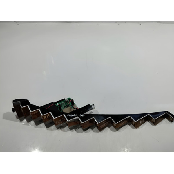 Luz De Led Interno Do Farol Direito Kia Cerato 1.6 Aut 2015