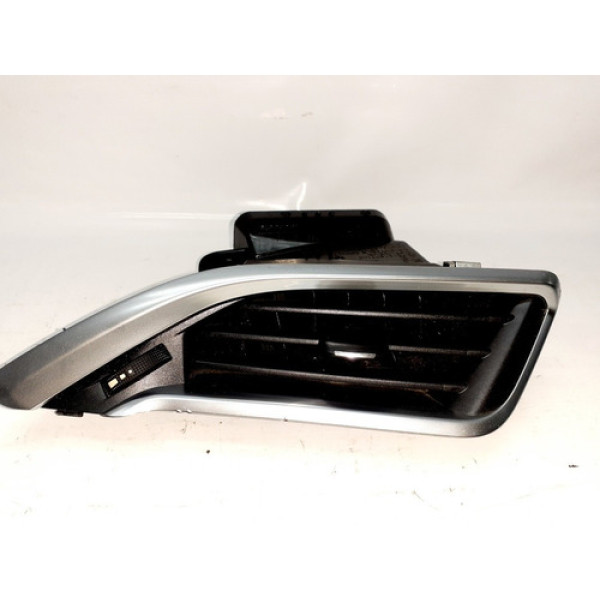 Difusor De Ar Peugeot 208 Lado Direito Modelo 2015 Com Detal