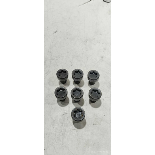 Parafuso Do Volante  Motor Hyundai Creta Hb20 1.0 Turbo 2022 Preto