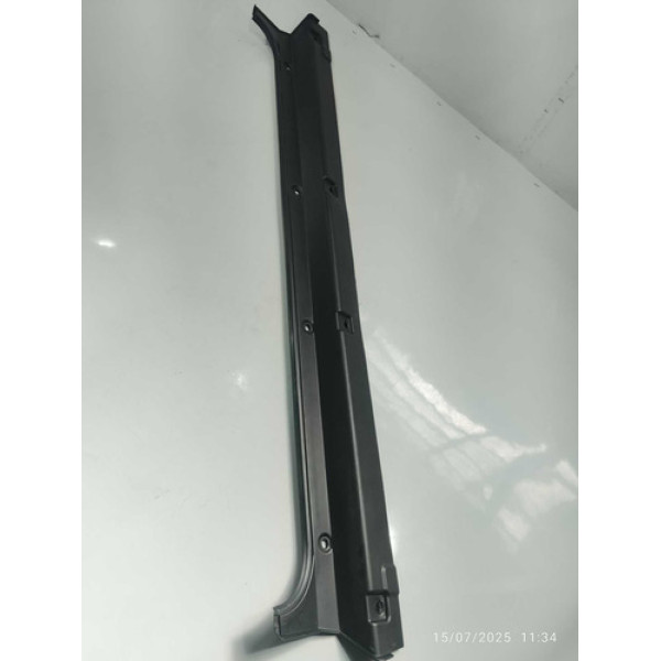 Acabamento Do Vigia Traseiro Toro Endurance Atd4 Diesel 2021 Preto