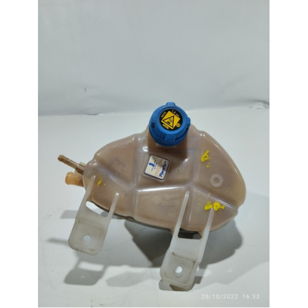 Reservatorio De Agua Do Radiador Fiat Linea 2012