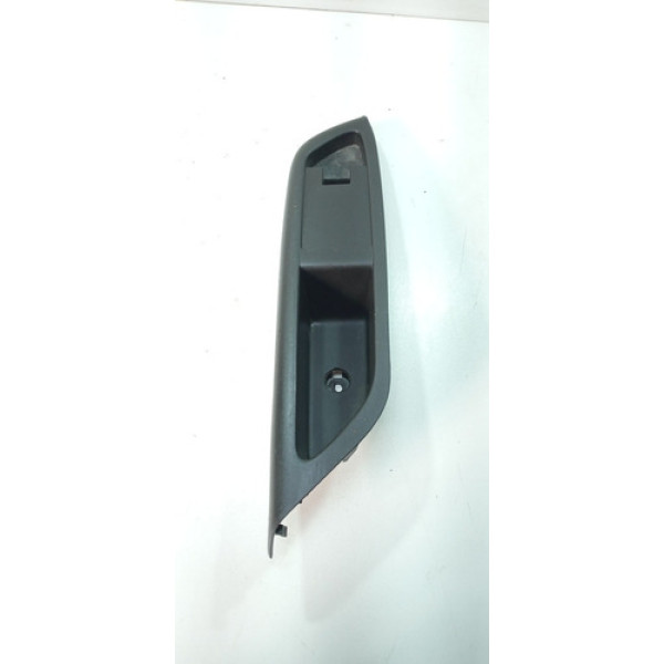  Moldura Botão Vidro Dianteiro Direito Chevrolet Onix 2017