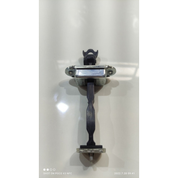 Limitador De Porta Dianteira Direita Nissan Sentra 2009-2013