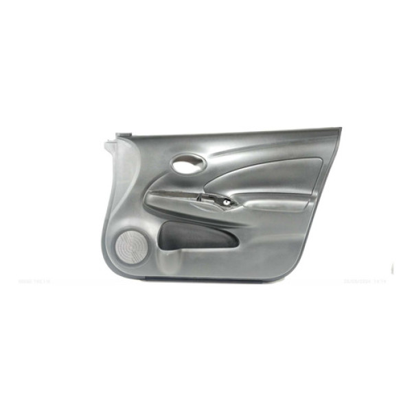 Forro De Porta Dianteiro Direito Nissan Versa 2017