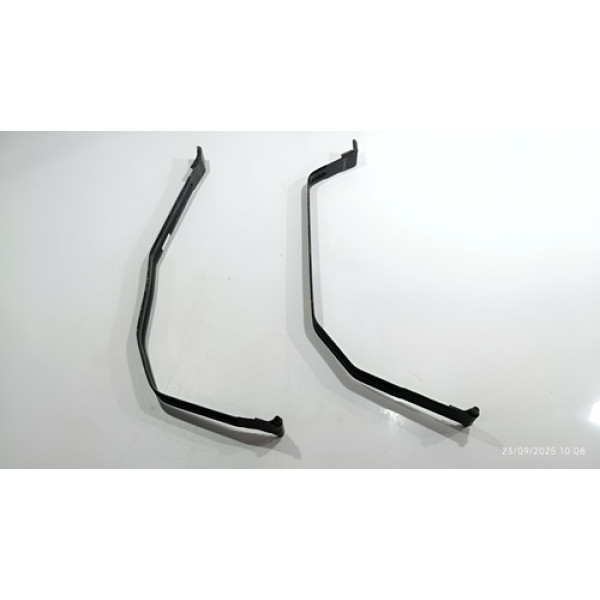 Par De Cinta Suporte Do Tanque De Combustivel Gm Onix 2016 Preto