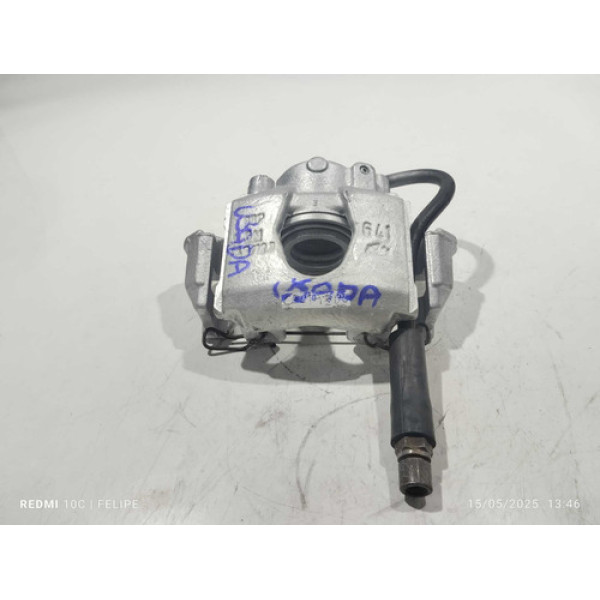 P.i.n.ç.a Esquerda Chevrolet Gm Celta 2000/2006 (detalhe)