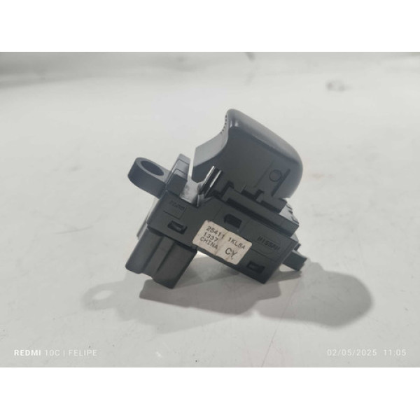 Botão Do Vidro T.d/t.e/d.d Nissan Sentra 2.0 Automático 2017