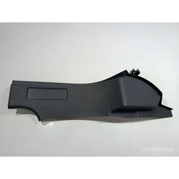 Acabamento S.oleira Traseiro Direito Discovery Sport 2016 Preto