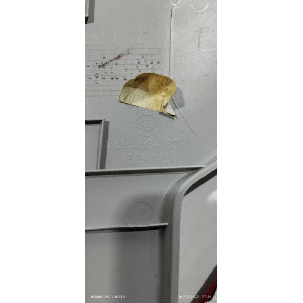 Moldura Coluna Traseira Esquerda Fluence 2017