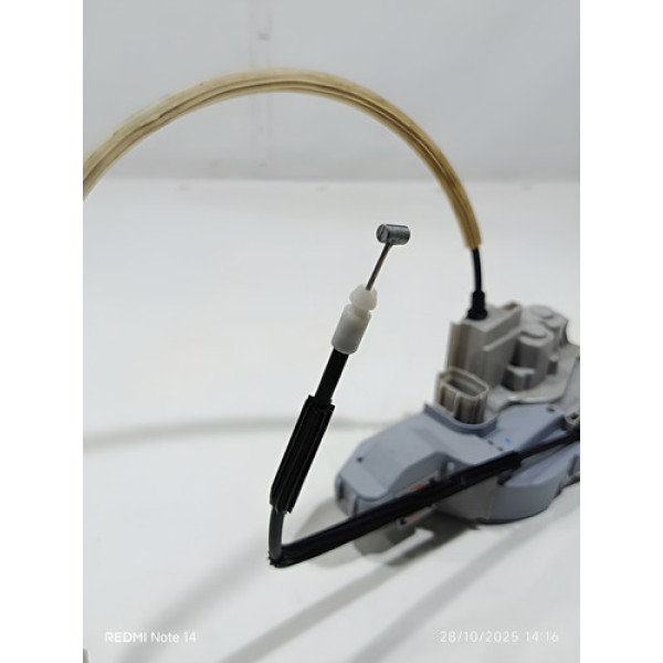 Fechadura Porta Dianteira Direita Fiat Bravo Sporting 2013