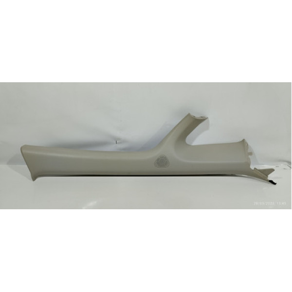 Acabamento Da Coluna Direita Nissan Tiida 2010