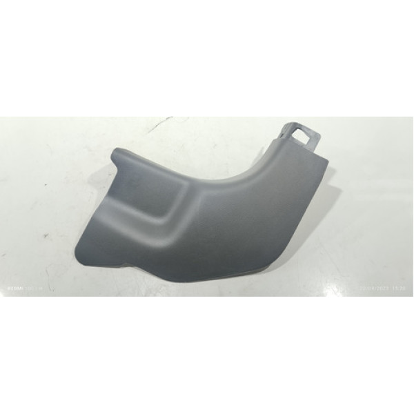 Acabamento Soleira Dianteira Direita Chevrolet Cobalt 2014