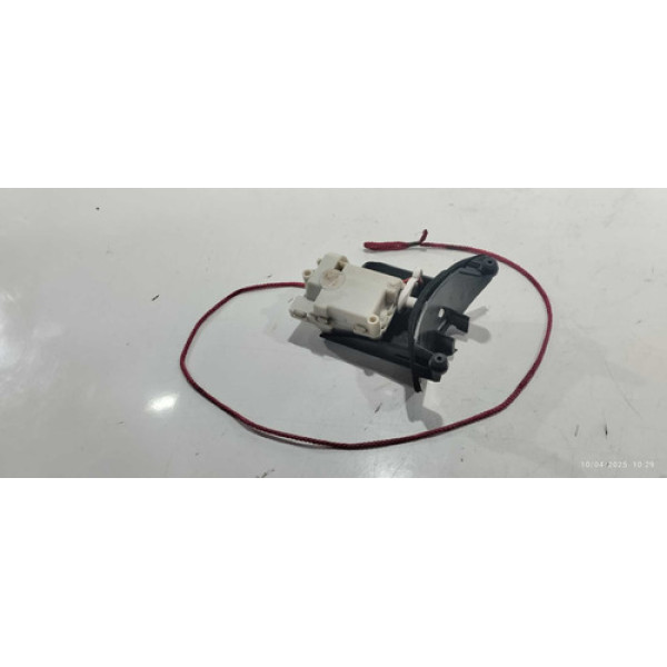 Motor Trava Da Portinhola Fiat Bravo Sporting 2013 1.8