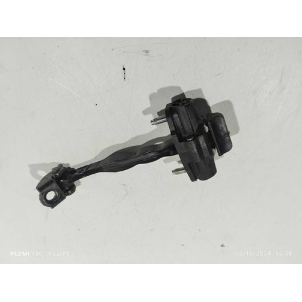 Limitador De Porta Dianteira Direita Ford Focus Sedã 2016