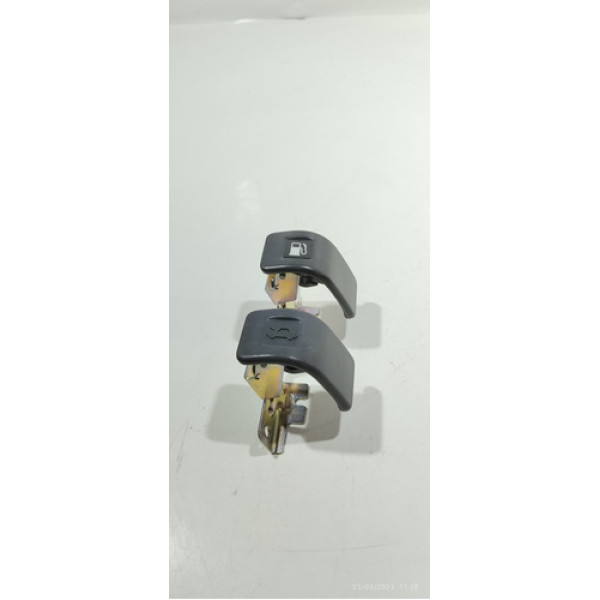 Puxador Abertura Tanque De Combustível Capô Fit 2017