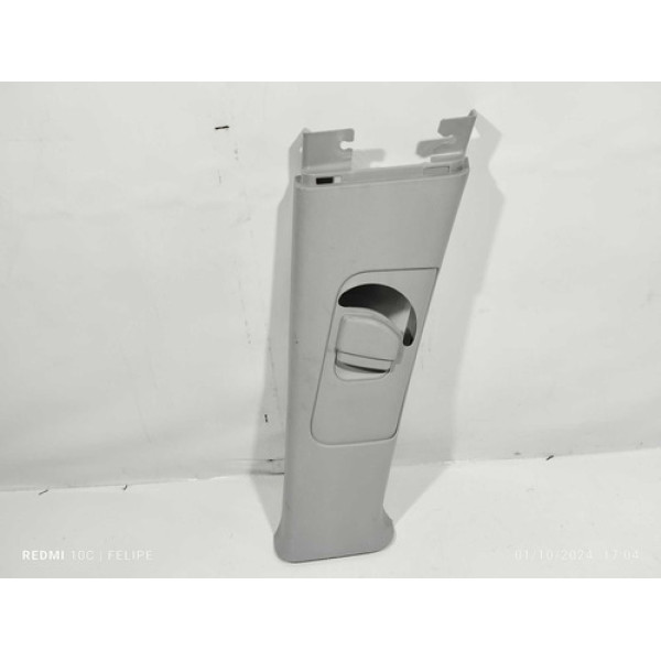 Acabamento Direito Da Coluna Hyundai I30 2012