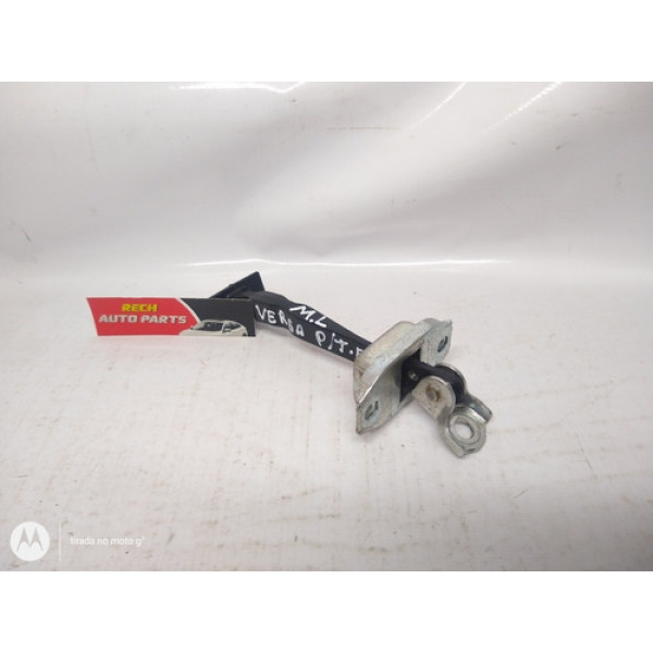 Limitador De Porta Traseira Esquerda Nissan Versa 011/017