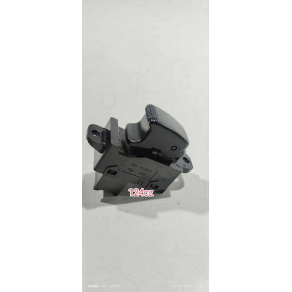 Botão Do Vidro Elétrico Traseiro Direito Kia Picanto 2011