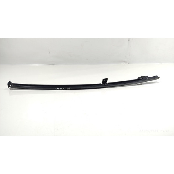 Guia Canaleta Do Vidro Porta Traseiro Esquerdo Versa 2017