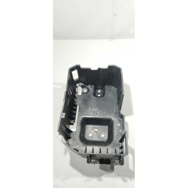 Suporte Da Bateria Chevrolet Captiva 2010 Preto