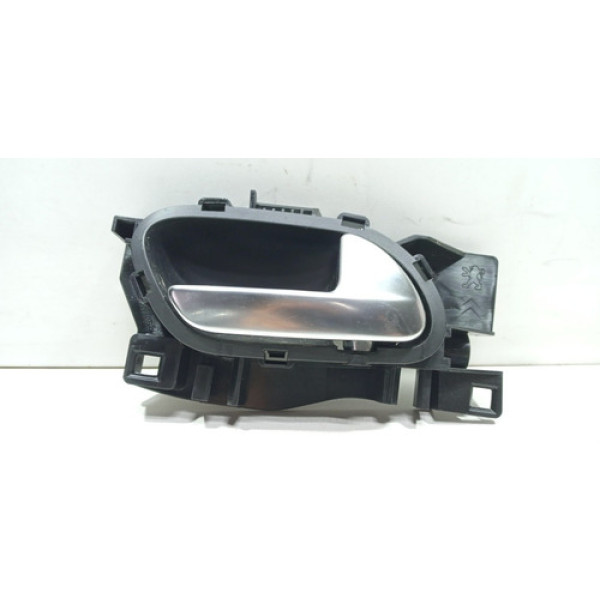 Maçaneta Interna Porta Traseira Direita Peugeot 2008  Traseira