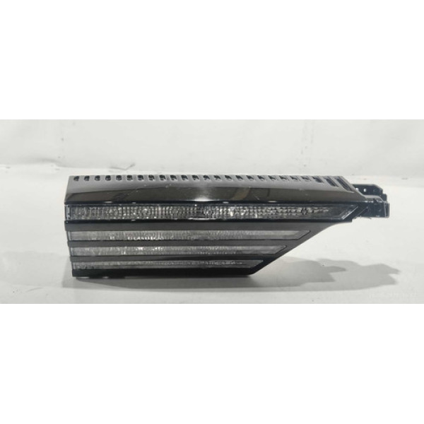 Lanterna Interna Esquerda  Tampa Traseira Hyundai Hb20 2024 Esquerdo/motorista Preto