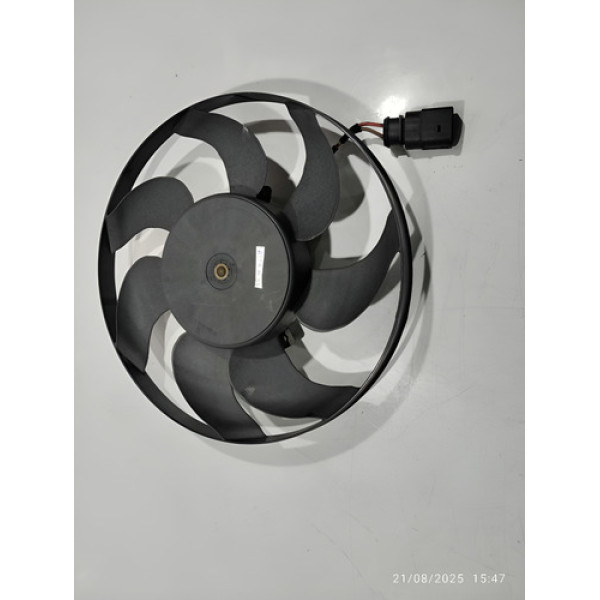 Ventoinha Do Radiador Volkswagen Jetta 2.5 Aut 2009 (menor