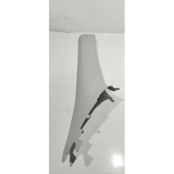 Moldura Da Coluna Direita Chevrolet Cobalt 2018