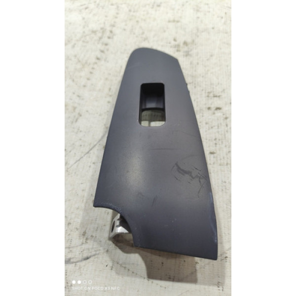 Moldura Comando Vidro Dianteiro Direito Kia Cerato 2009-2013