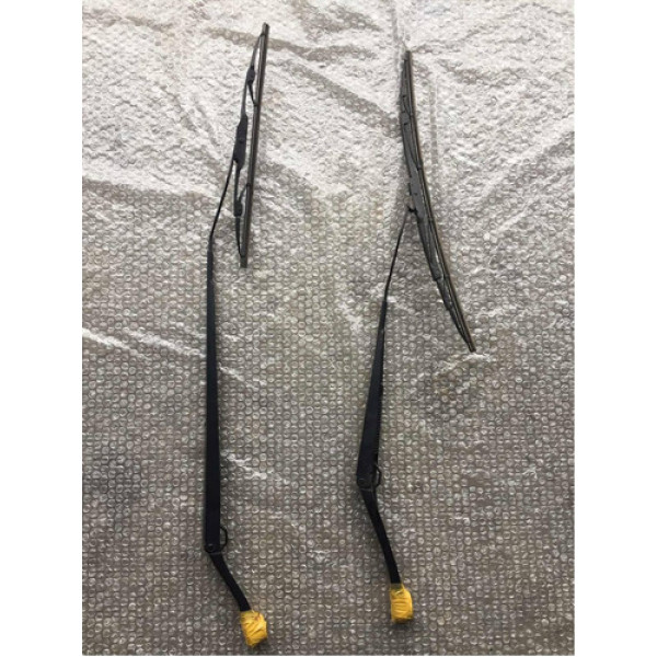 Astes Do Limpador De Para-brisa Nissan Versa 1.6 2017 Aut