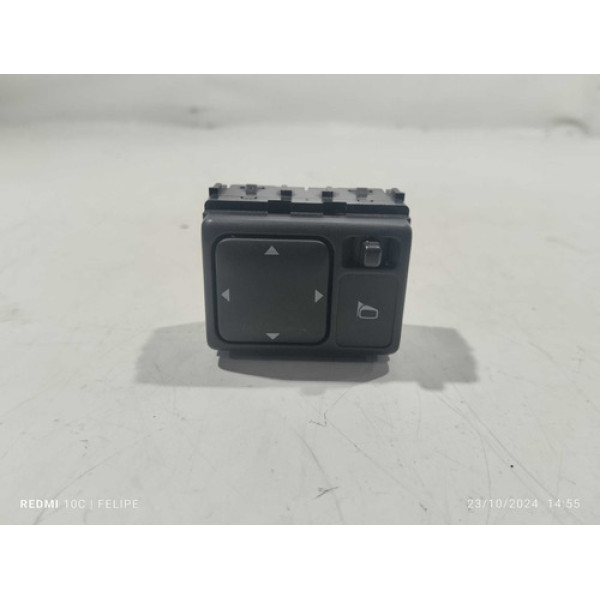 Botão Comando Do Retrovisor Nissan Versa 2018