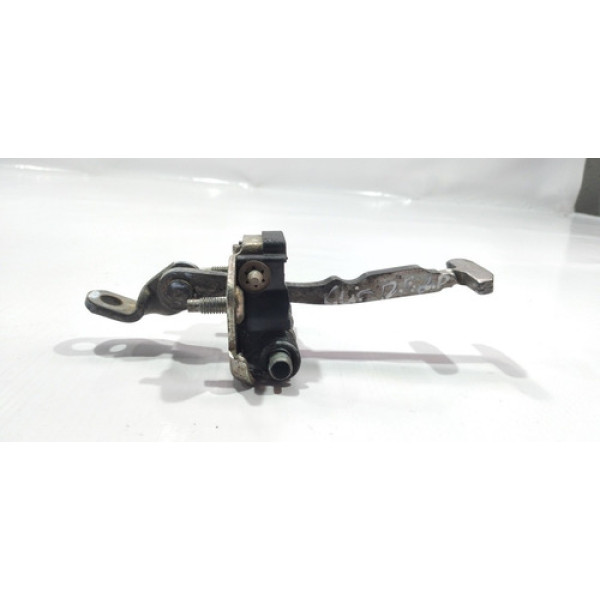 Limitador Porta Dianteira Esquerdo Clio 2p 2003