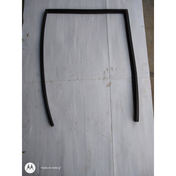 Canaleta Pest Trasei Direi Nissan TiidaBorracha Do Vidro