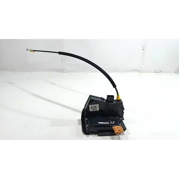 Fechadura De Porta Dianteira Direita Chevrolet Onix 2016