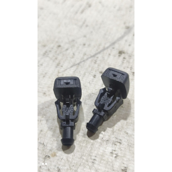 Esguicho De Água Par Parabrisa Brucutu Onix Gm 2013/2017