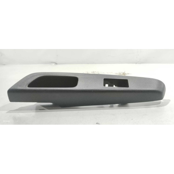 Moldura Botão Vidro Traseiro Esquerdo Toyota Etios 2014