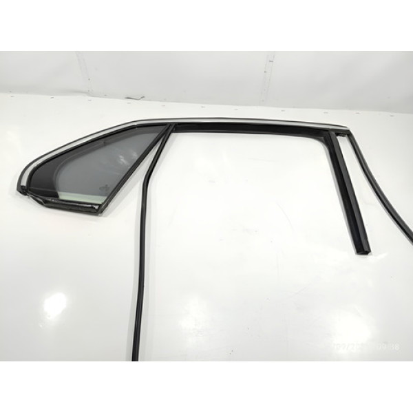 Borracha Friso Vidro Fixo Traseiro Direito Jetta 2.5 2009 Preto